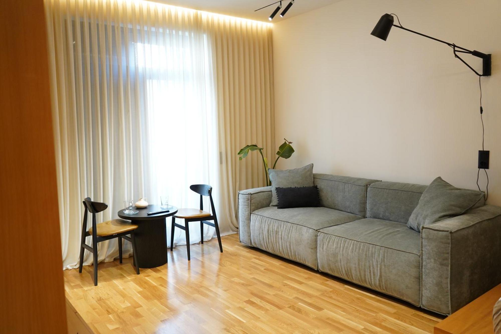 Urban Chill Tirana Apartment ภายนอก รูปภาพ