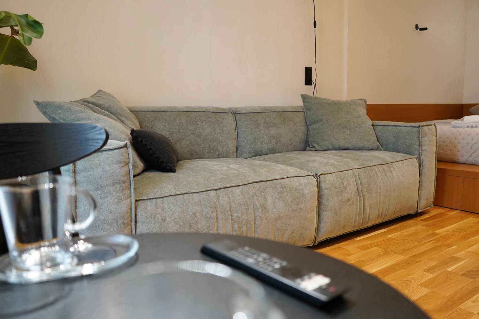Urban Chill Tirana Apartment ภายนอก รูปภาพ