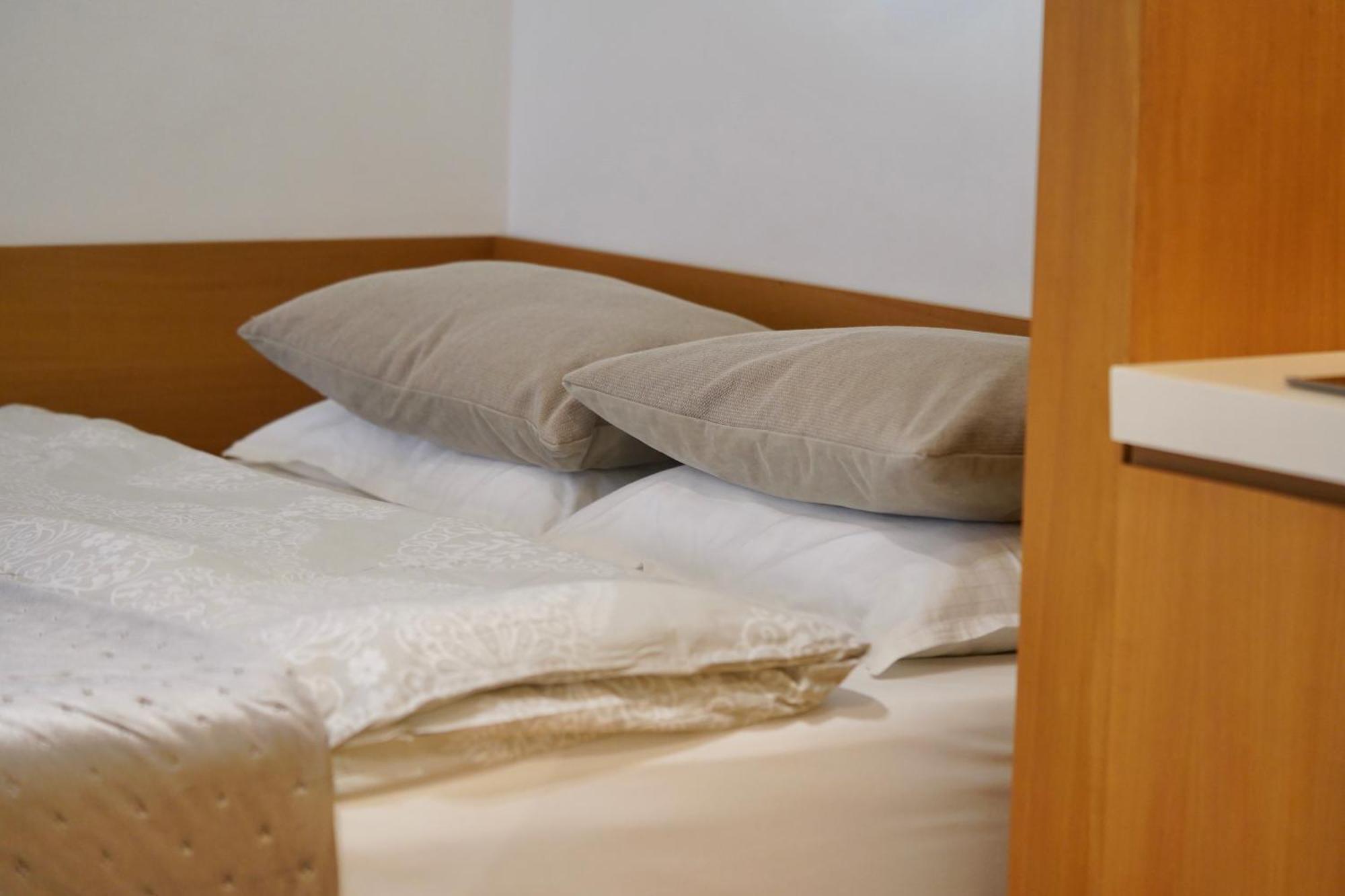 Urban Chill Tirana Apartment ภายนอก รูปภาพ